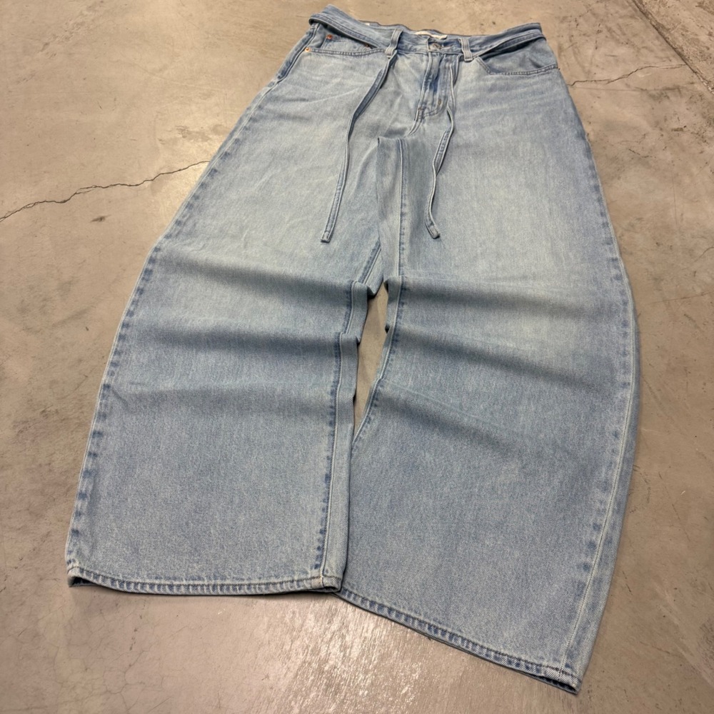 Levis XL Straight Light Wash Wide Leg Tie Waist Jeans 27x32